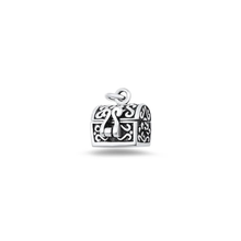 Load image into Gallery viewer, Sterling Silver Oxidized And Polished Treasure Chest Locket Pendant