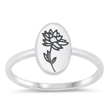 Load image into Gallery viewer, Sterling Silver Oxidized 9.5mm Flowers Ring