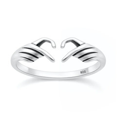 Sterling Silver Oxidized And Polished Heart Fingers Ring
