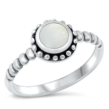 Load image into Gallery viewer, Sterling Silver Round Mother Of Pearl Ring