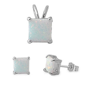 Sterling Silver Princess Cut Blue Topaz Simulated Diamonds Stud Earrings And Pendant Set