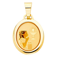 Load image into Gallery viewer, 14K Yellow Gold 15mm Communion Enamel Picture Religious Pendant