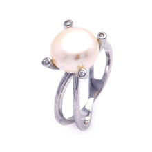 Load image into Gallery viewer, Sterling Silver Fancy Solitaire with Clear Czs on Four Corners and Centered Champagne Pearl Split Shank Ring