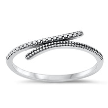 Load image into Gallery viewer, Sterling Silver Star Ring