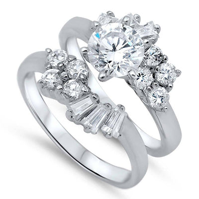 Sterling Silver Circle Shaped Cubic Zirconia Wedding RingAnd Face Height 8mmAnd Band Width 2mm
