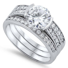 Load image into Gallery viewer, Sterling Silver Round Shaped Cubic Zirconia Wedding RingAnd Face Height 7mmAnd Band Width 2mm