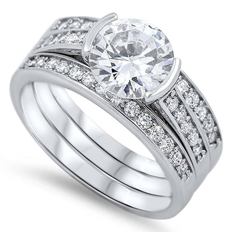 Sterling Silver Round Shaped Cubic Zirconia Wedding RingAnd Face Height 7mmAnd Band Width 2mm