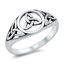 Load image into Gallery viewer, Sterling Silver Oxidized Triquetra Ring