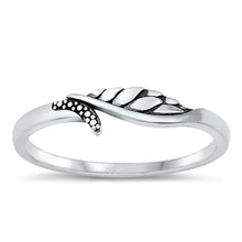 Load image into Gallery viewer, Sterling Silver Oxidized Wing Ring