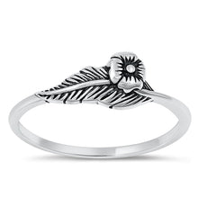 Load image into Gallery viewer, Sterling Silver Oxidized Feather and Flower Ring