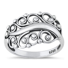Load image into Gallery viewer, Sterling Silver Oxidized Celtic Leaves Ring