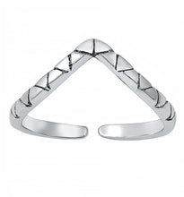 Load image into Gallery viewer, Sterling Silver Rhodium Plated V Snake Toe Ring